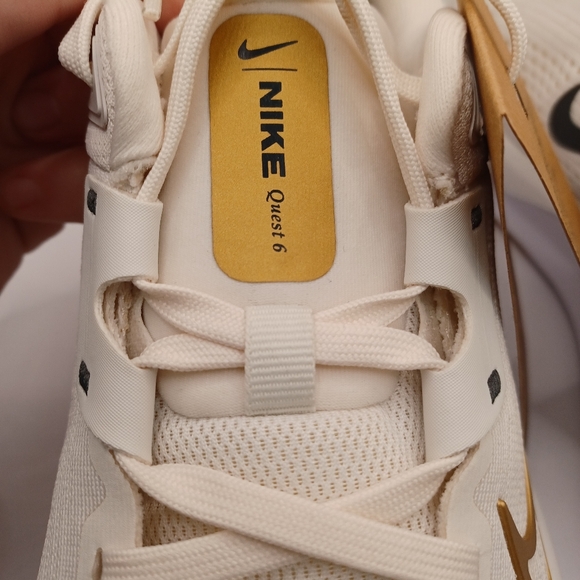 NEW Nike Quest 6 Road Running Shoe In Phantom&MatallicGold&Sail Size W:13 M:10.5 main image 11